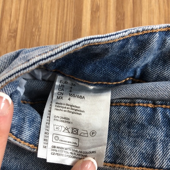 H&M Mid Thigh Jean Shorts - Picture 6 of 6